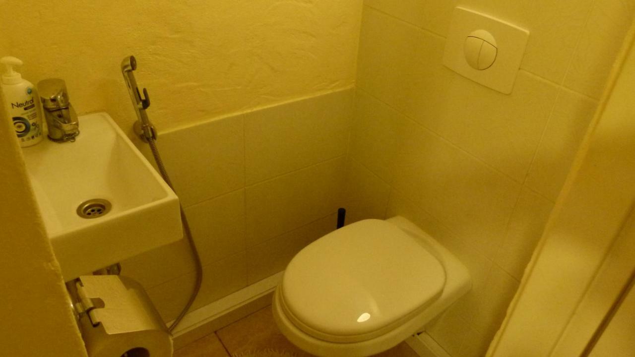 Studio Apartment Parnu Bagian luar foto